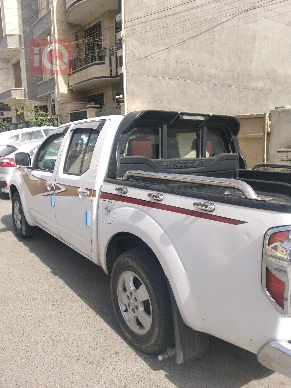 نيسان نافارا